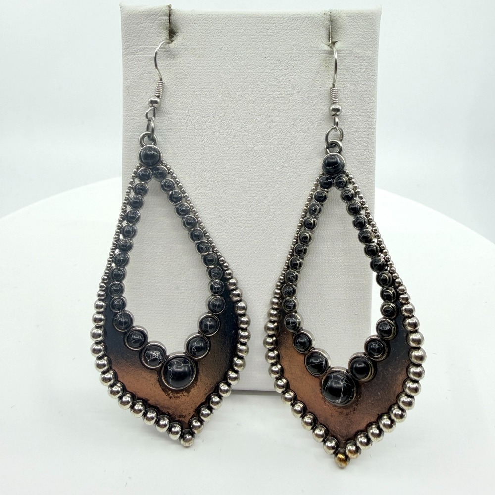 Vintage Southwestern Silver Tone Black Faux Howlite Teardrop Earrings